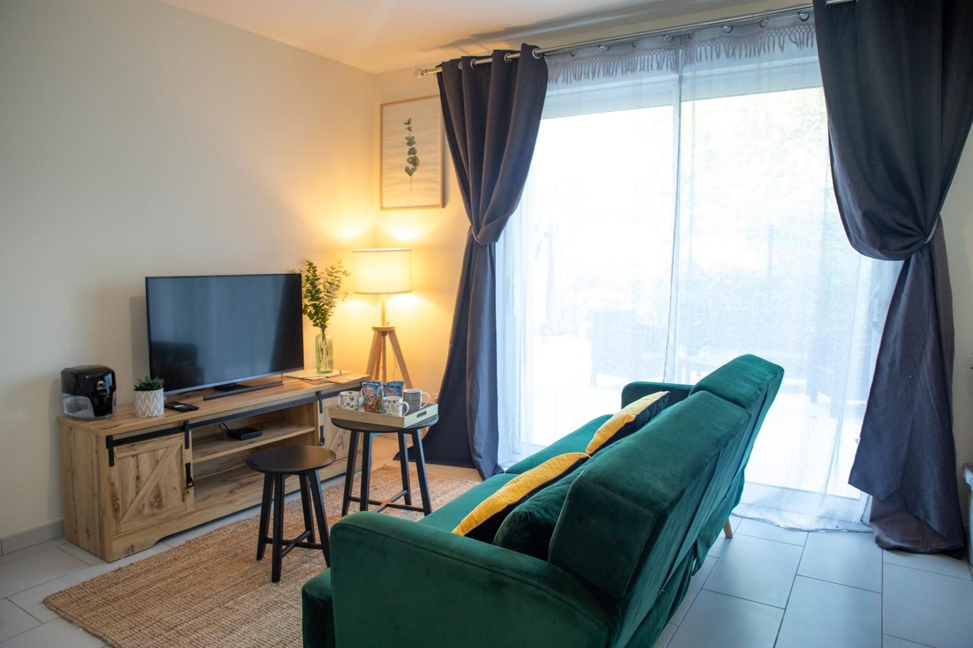 Appartement Djial - Proche De Cdg Et Du Parc Asterix à Dammartin-en-Goele Extérieur photo