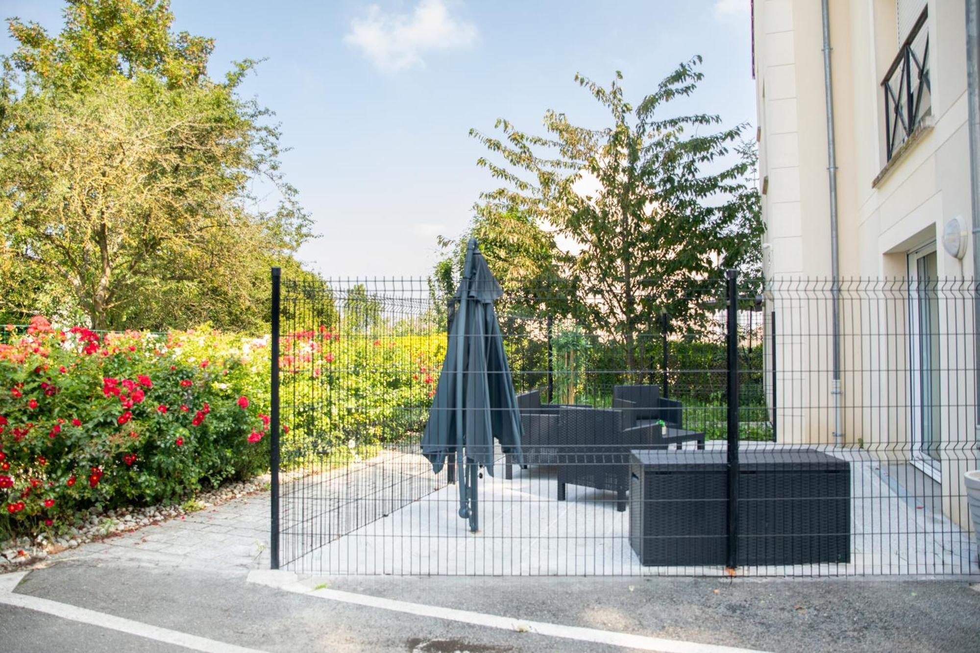 Appartement Djial - Proche De Cdg Et Du Parc Asterix à Dammartin-en-Goele Extérieur photo